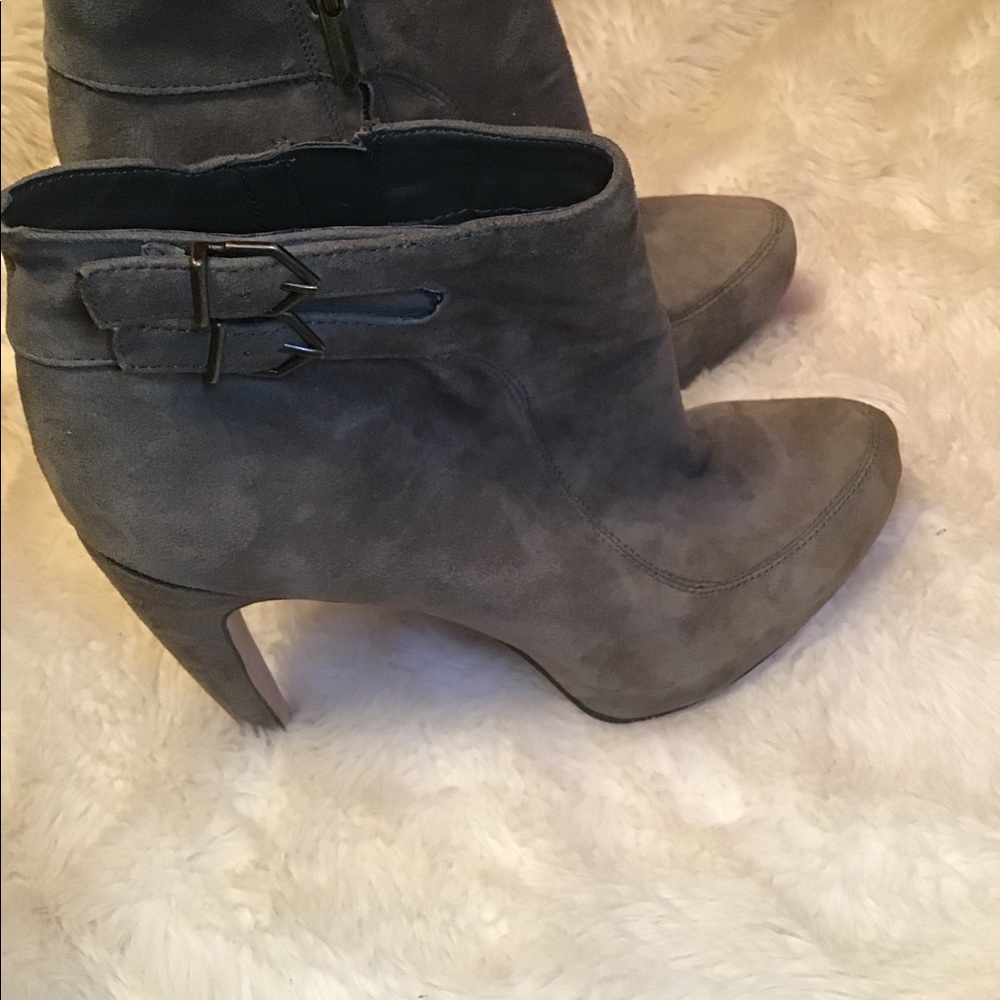 Sam Edelman kit suede ankle boots size 10